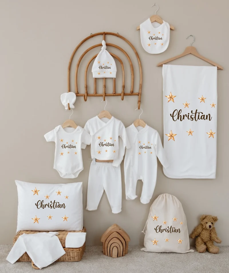 Minimalistische sterren - Gepersonaliseerde 12-delige Babykleding Cadeauset met Naam