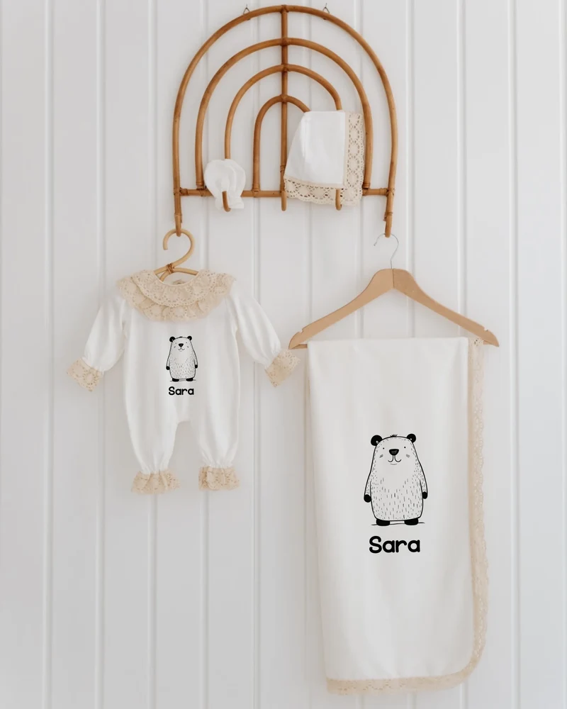 Minimalistische dieren - Meisjes Newborn Kleding – 4-delige Geboorteset met Kant