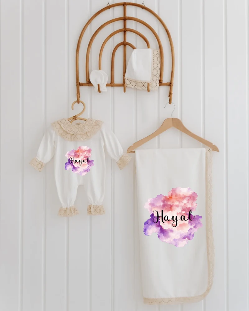 Wolken - Babycadeau Meisje – Elegante Babykleding Set met Kant (4-delige)