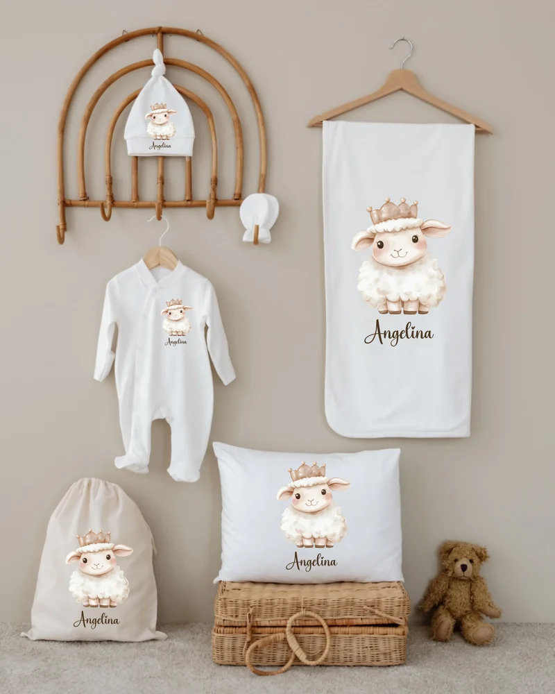 Lammeren - Gepersonaliseerde 6-delige Newborn Cadeauset met Naam