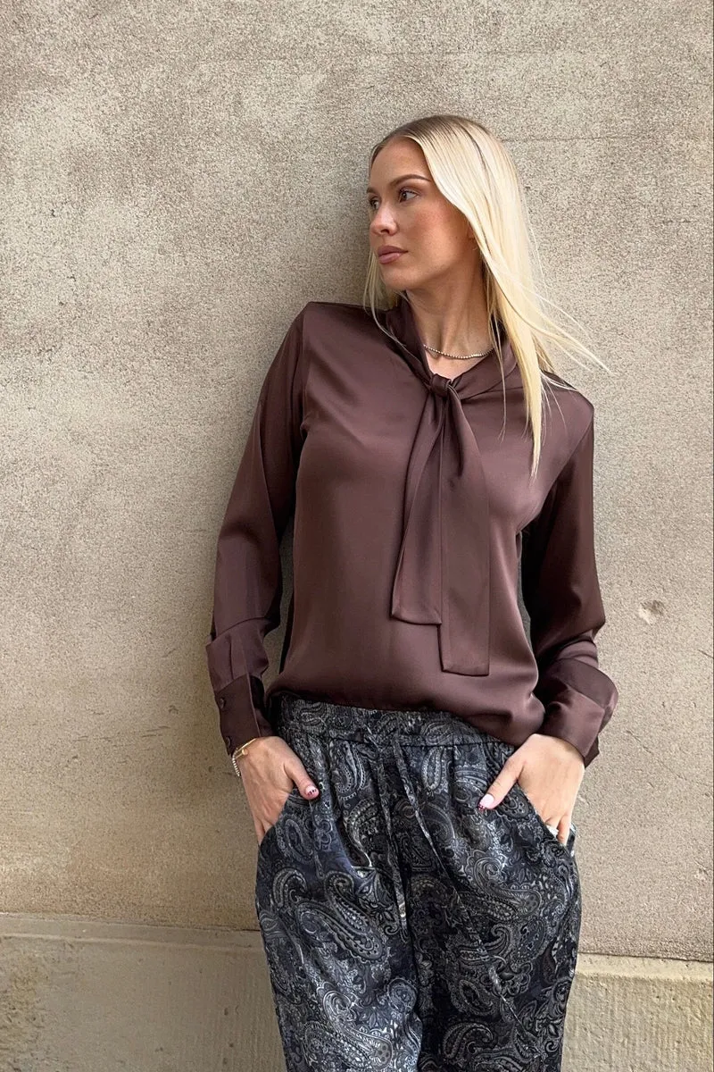 Karmamia - Audrey Blouse 2235 - Semi Rich Brown