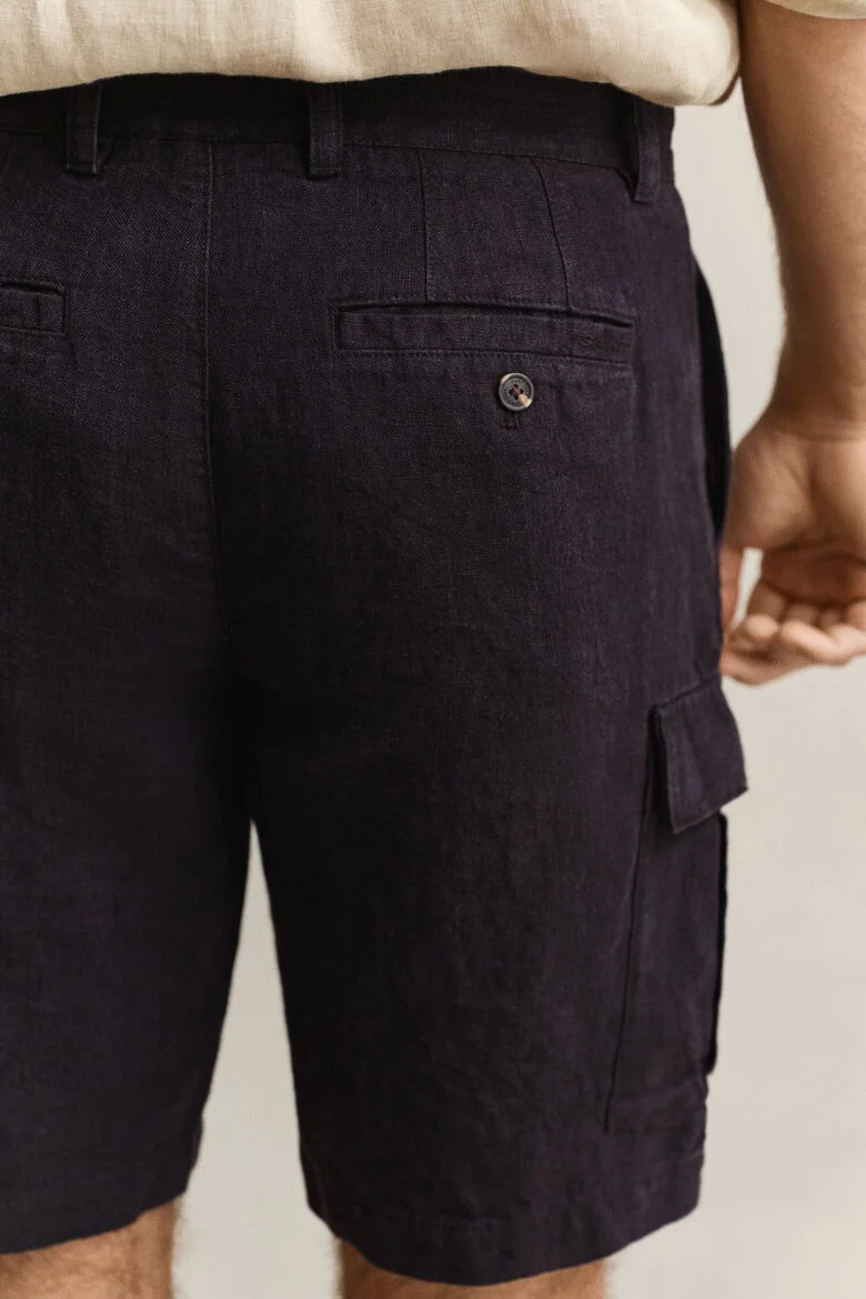 GANT Regular Linen Cargo Shorts - Ebony Black