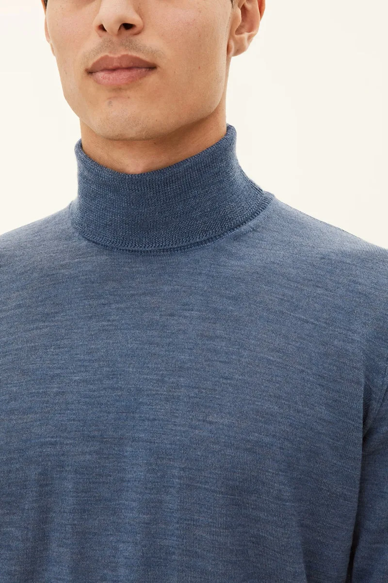 OSCAR JACOBSON Marcel Merino Roller Neck - Blue