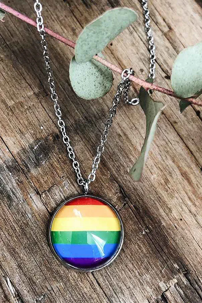 Svensktillverkat PRIDE halsband