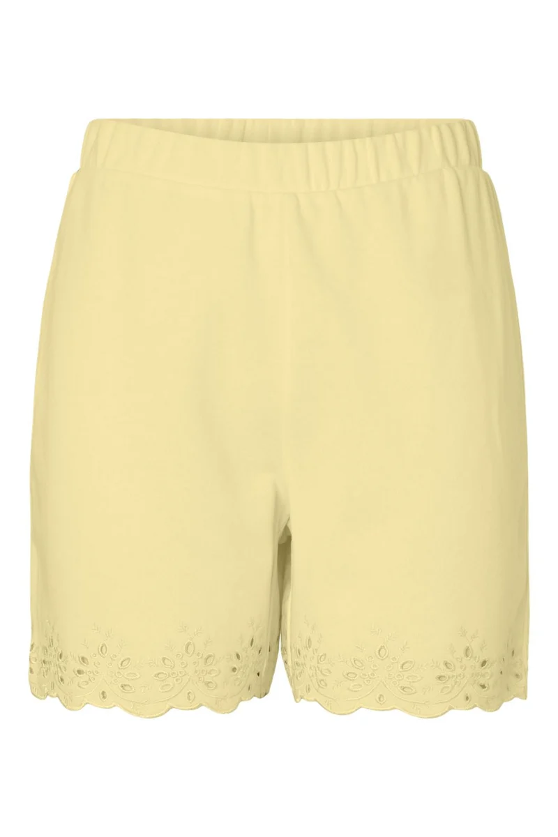 Pieces - Pcchilli Summer Broderi Shorts - 5043112 French Vanilla