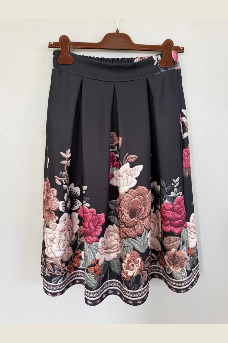 Marta Du Chateau - Mdctarella Skirt 4911a - Black Flower