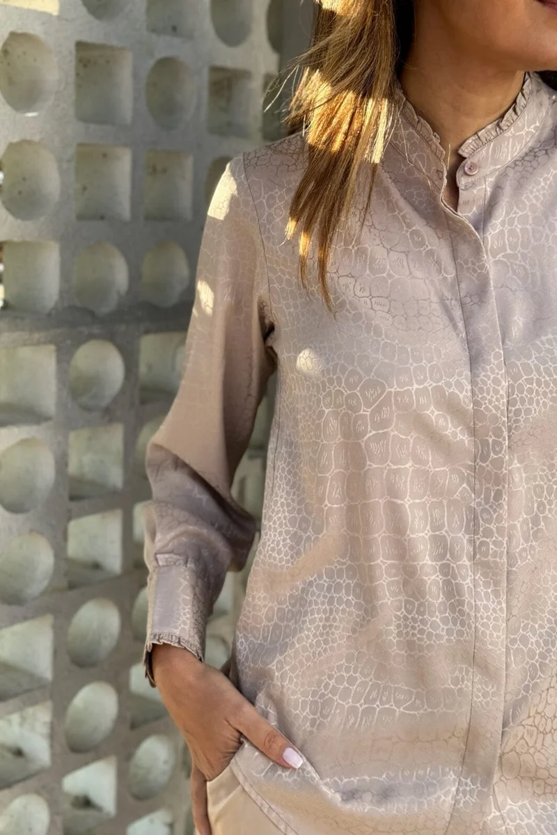 Karmamia - Trinity Shirt - Snake Jacquard