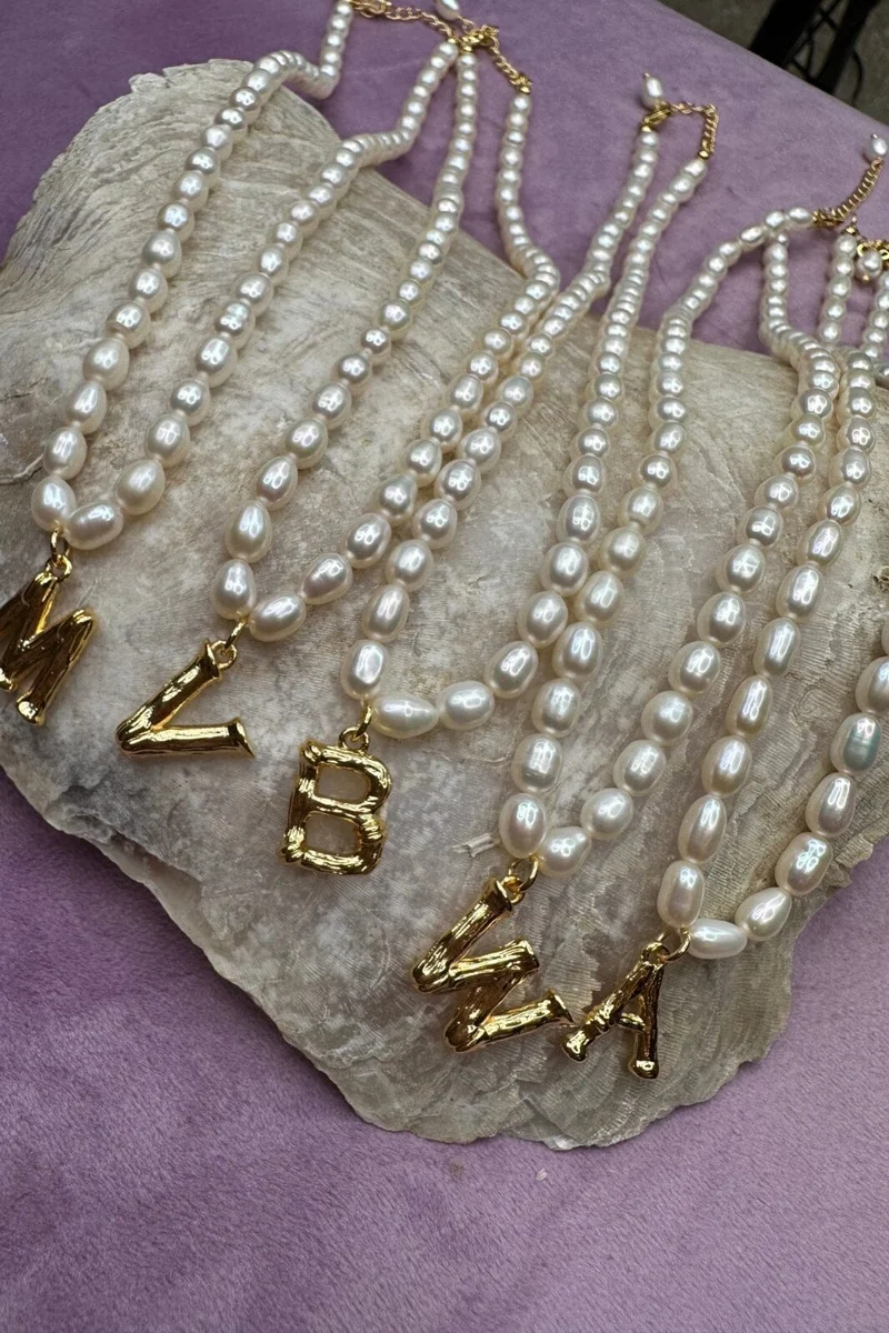 Mellow Moon - Lilli Letter Necklace - Pearl