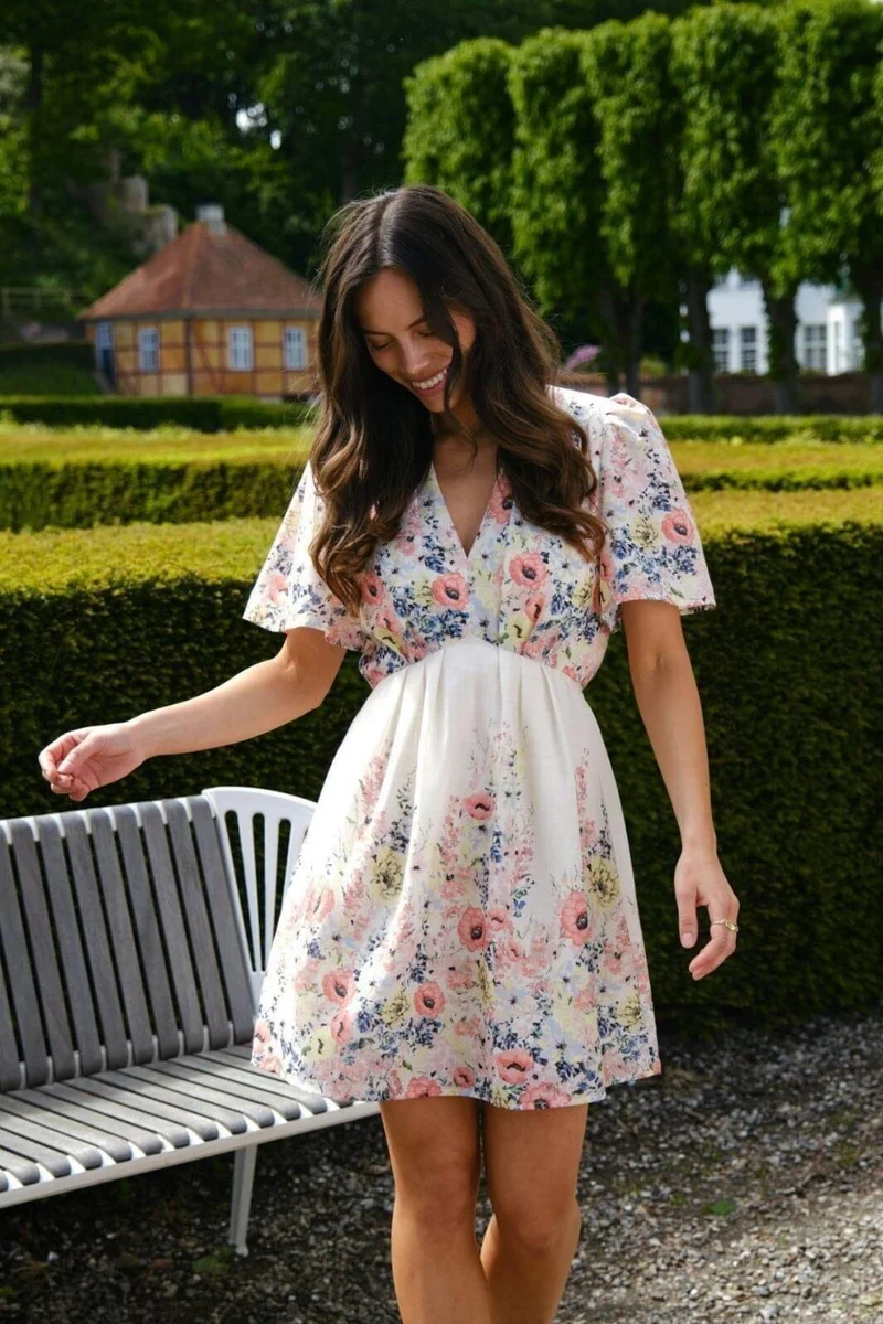 Neo Noir - Shena Flower Print Dress 166451 - 122 - Creme