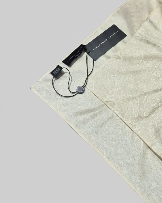STHLM KRAVATT Handkerchief Silk Pailsey - Off White