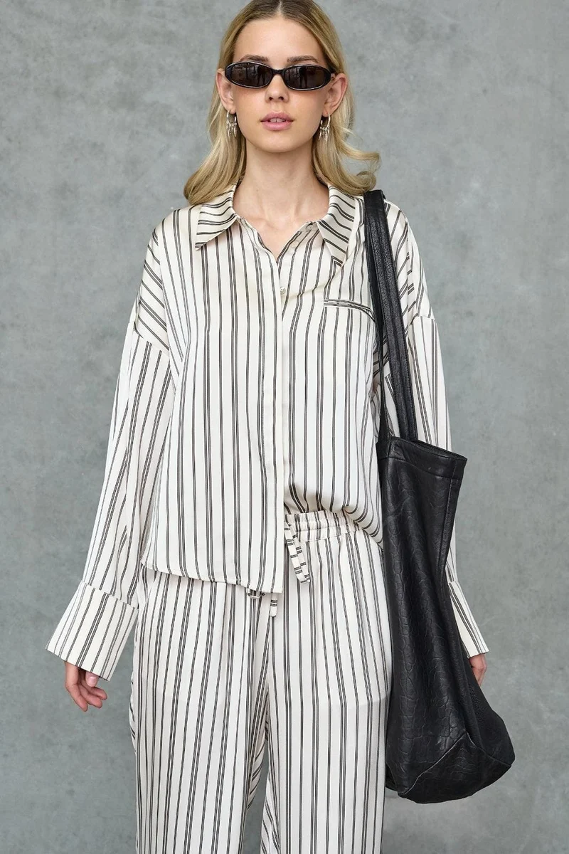 Love & Divine - Love1495-5 20145 - 833 - Cream Stripes