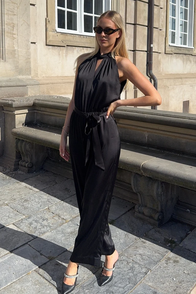 Karmamia - Delia Jumpsuit 2242 - Semi Rich Black