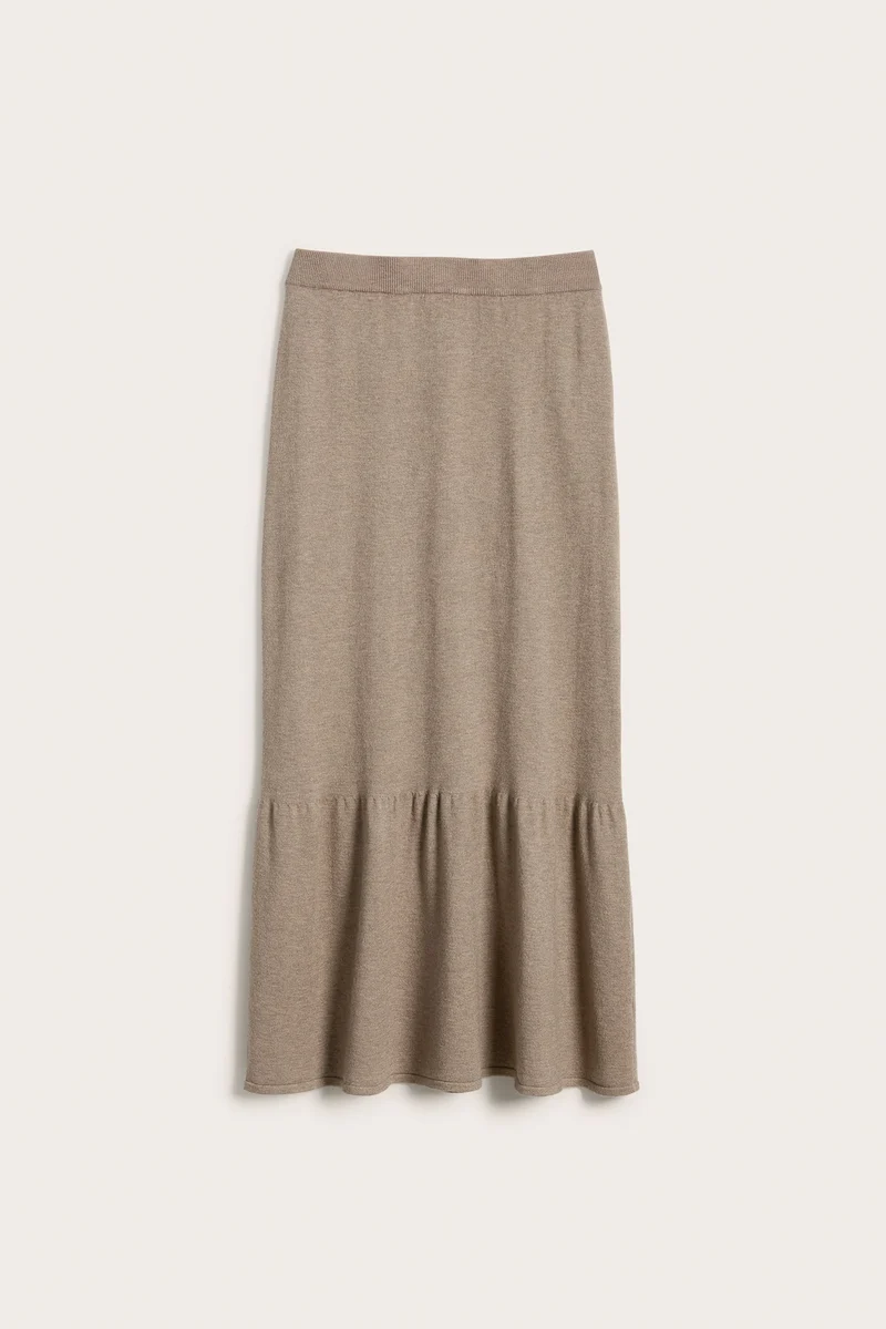 Womens beige knitted skirt