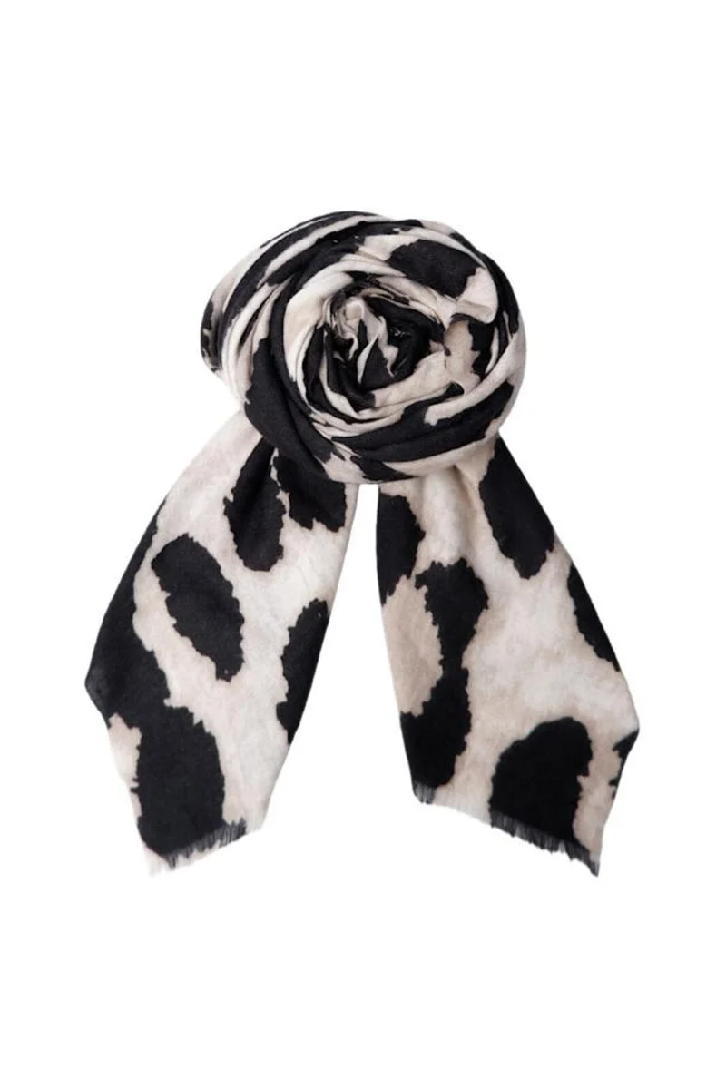 Black Colour - Bcfawn Leo Winter Scarf 208414 - Creme