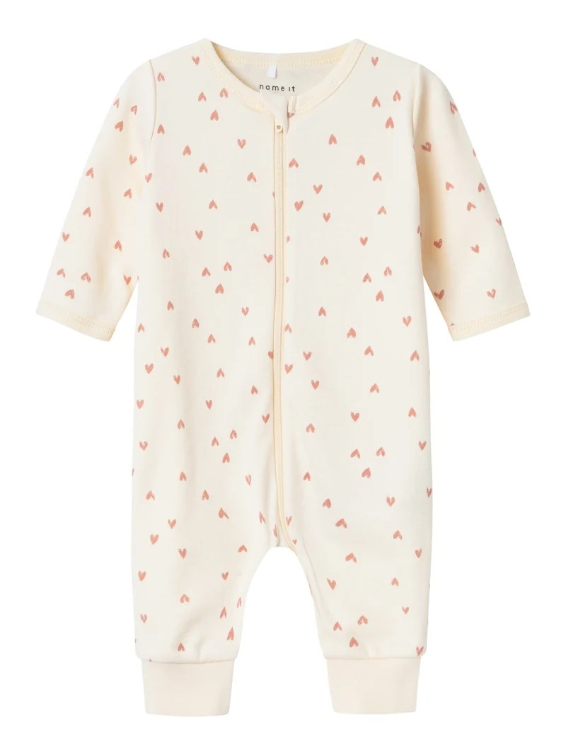 Pyjamas med hjärtan