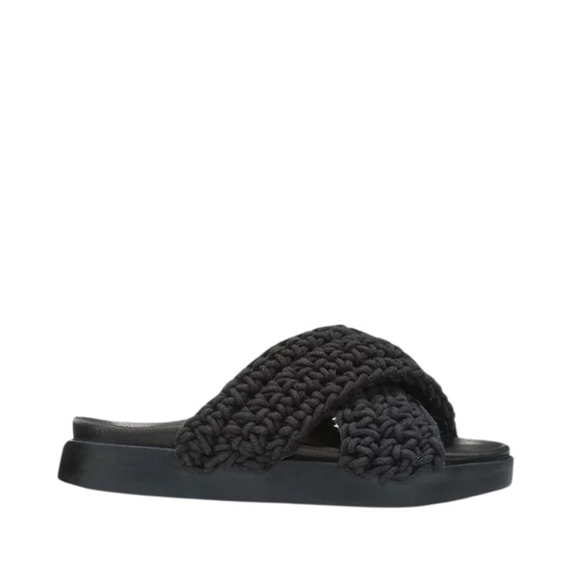 Woven - 201 Black