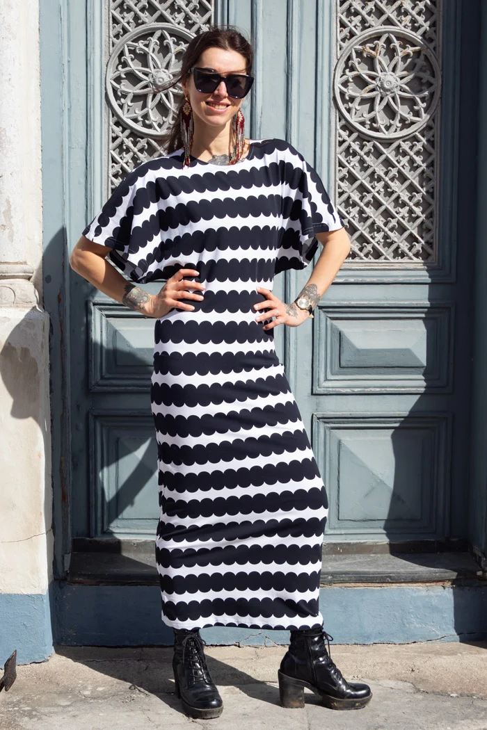 Klänning Judit - Oval black