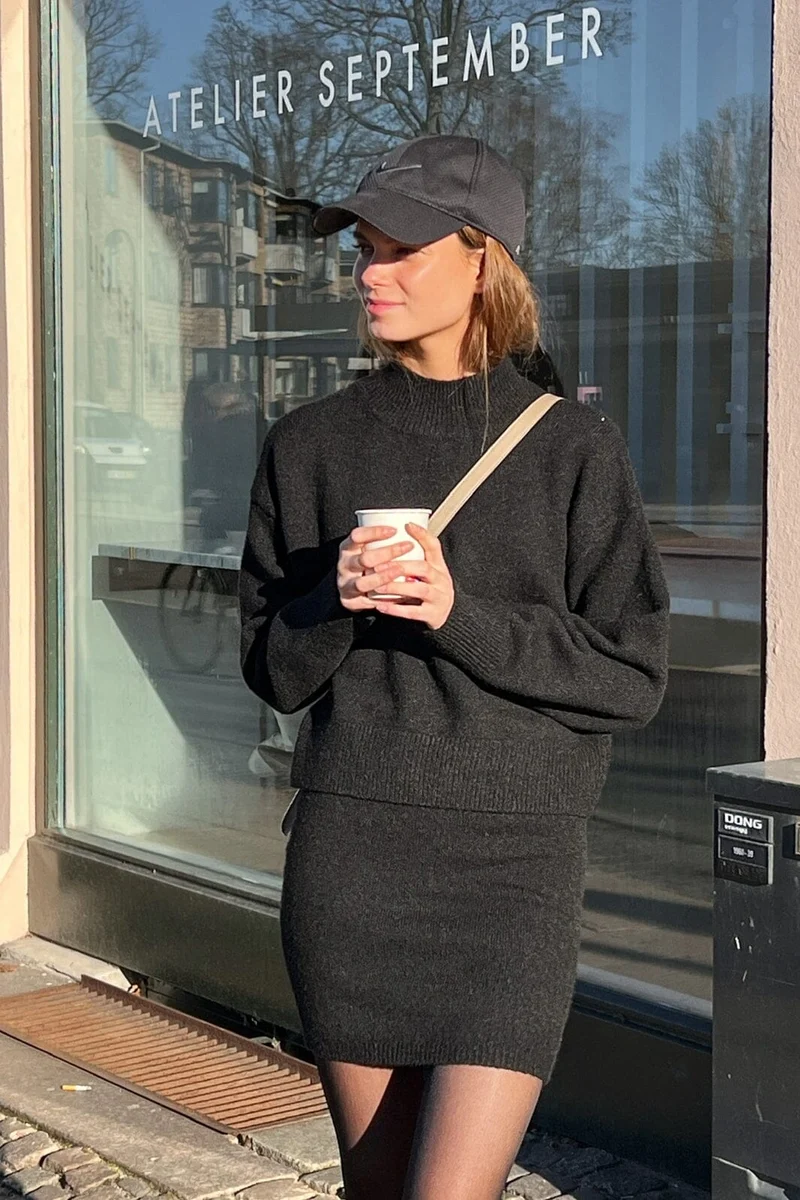 Neo Noir - Paulina Knit Blouse - Black