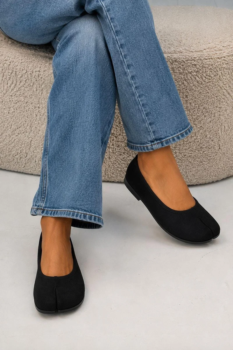 Bloom - Gentian Ballet Flats - Black