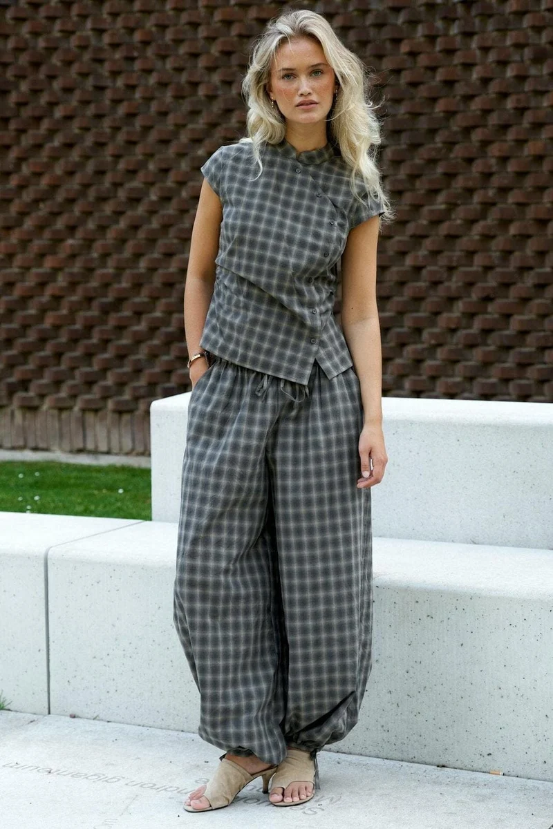 Neo Noir - Roxane Balloon Checked Pants 169630 - 157 - Dusty Army