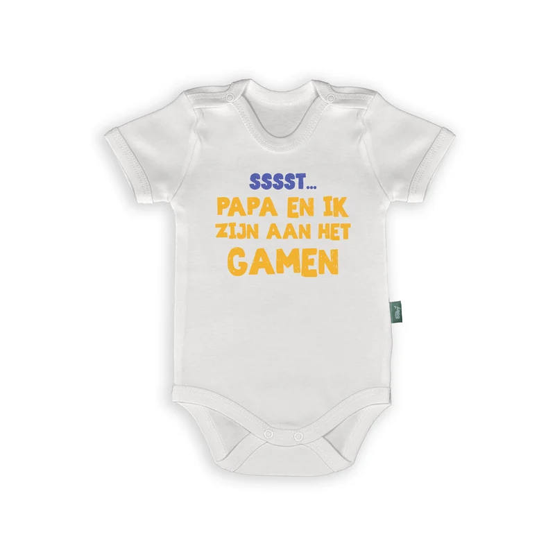 Gamer Romper met Tekst – Witte Babypakje “Sssst... Papa en ik zijn aan het gamen” – Grappig Cadeau voor Gaming Vaders