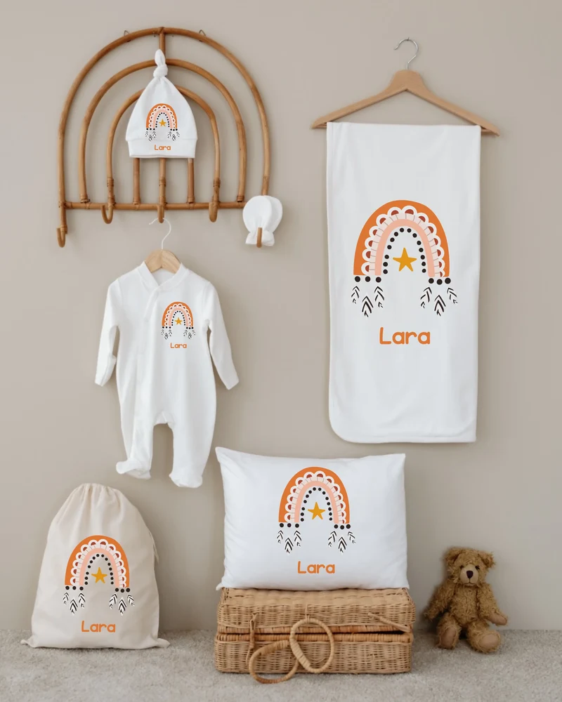 Regenboogjes - Gepersonaliseerde 6-delige Newborn Cadeauset met Naam