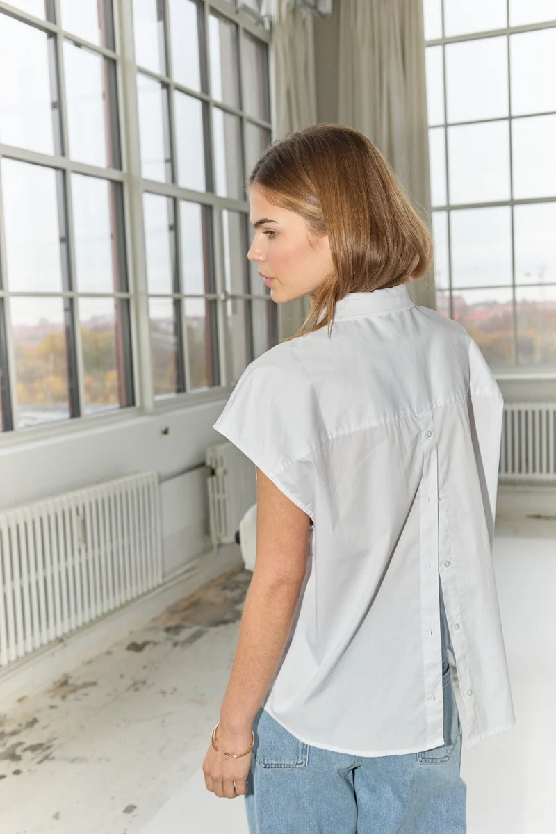 Co´Couture - Elaracc Slit Back Ss Shirt 45142 - 4000 - White