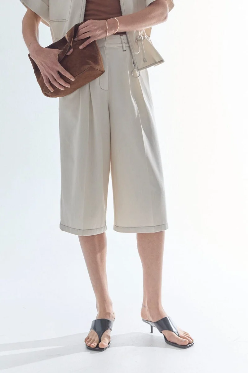 Co´Couture - Terrycc Pleat Bermuda 41205 - 320 - Bisquit