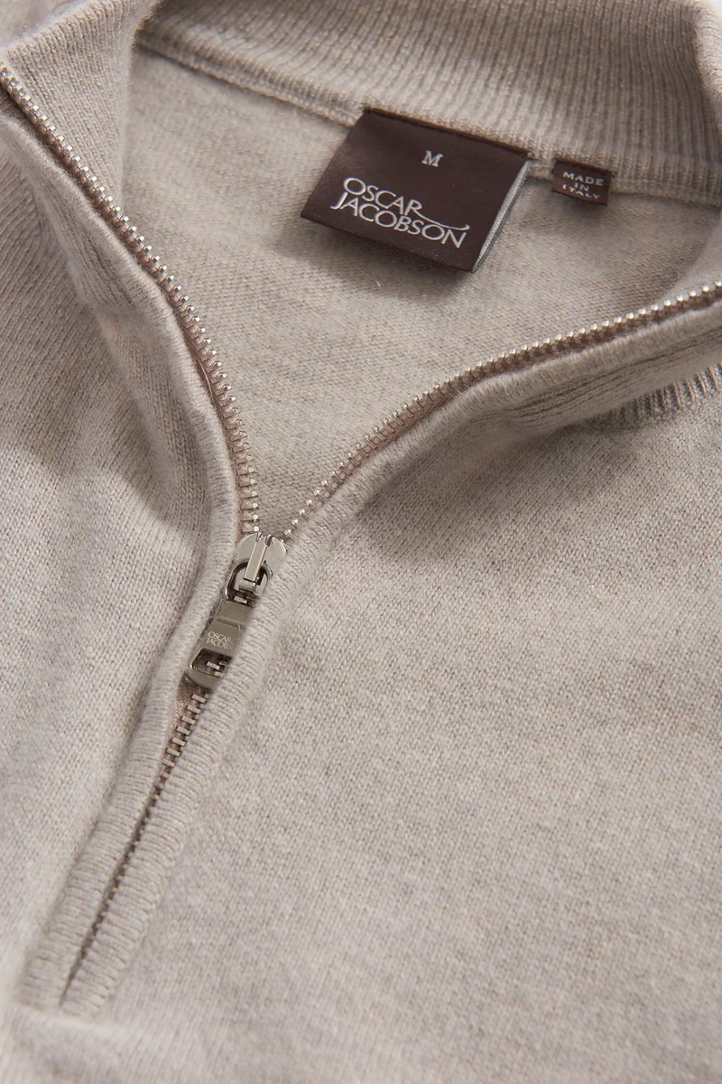 OSCAR JACOBSON Patton Kashmir Half Zip - Beige