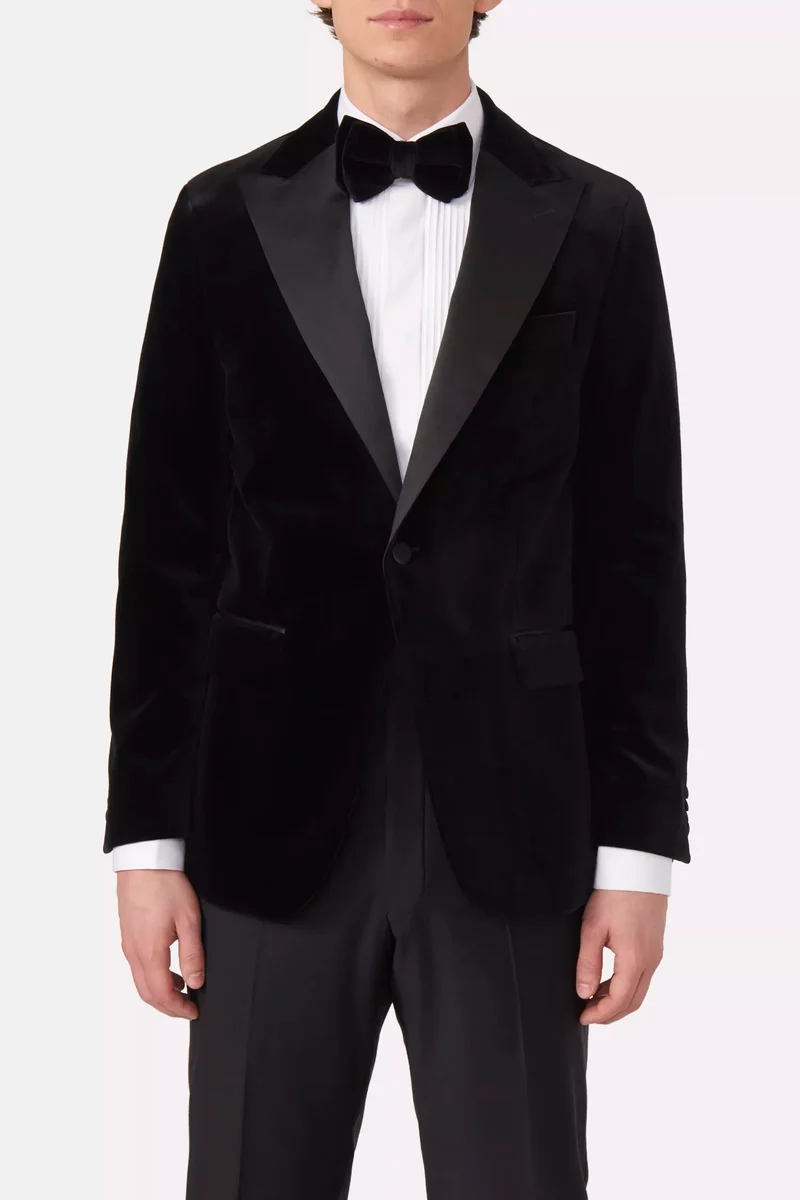 OSCAR JACOBSON Frampton Velour Tuxedo Blazer - Black