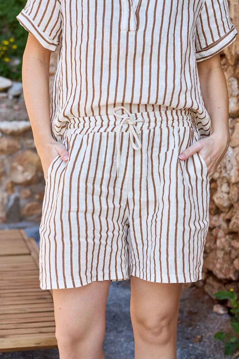 Black Colour - Bcmelina Linen Shorts 40575 - Camel Stripe