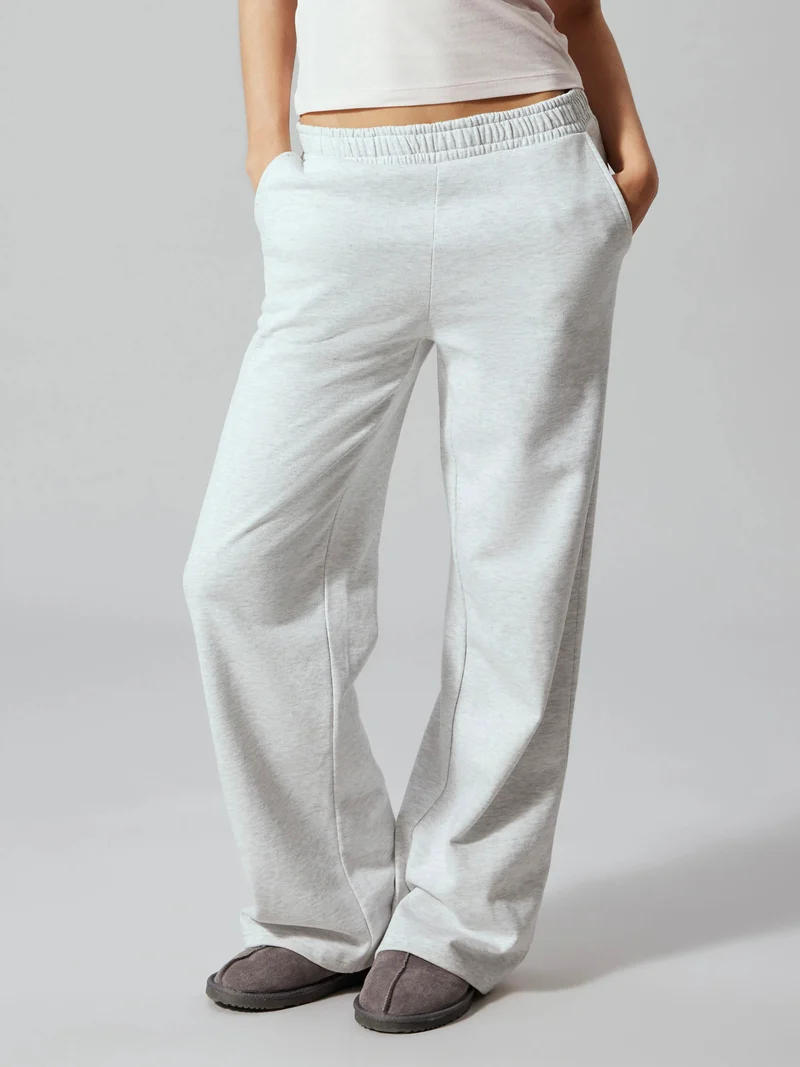 Nizu Low Waist Wide Sweatbyxor