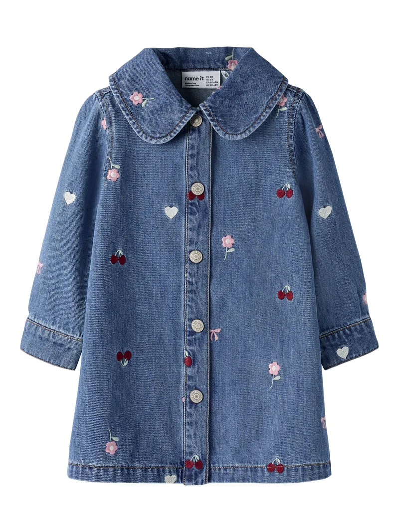 Emily Broderad Denimklänning