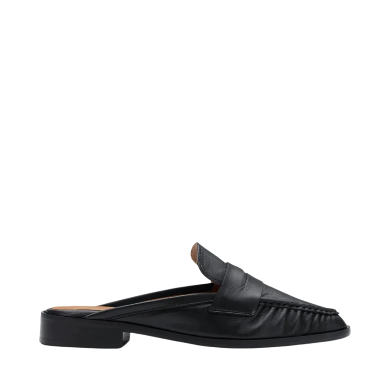 Capriana - Black