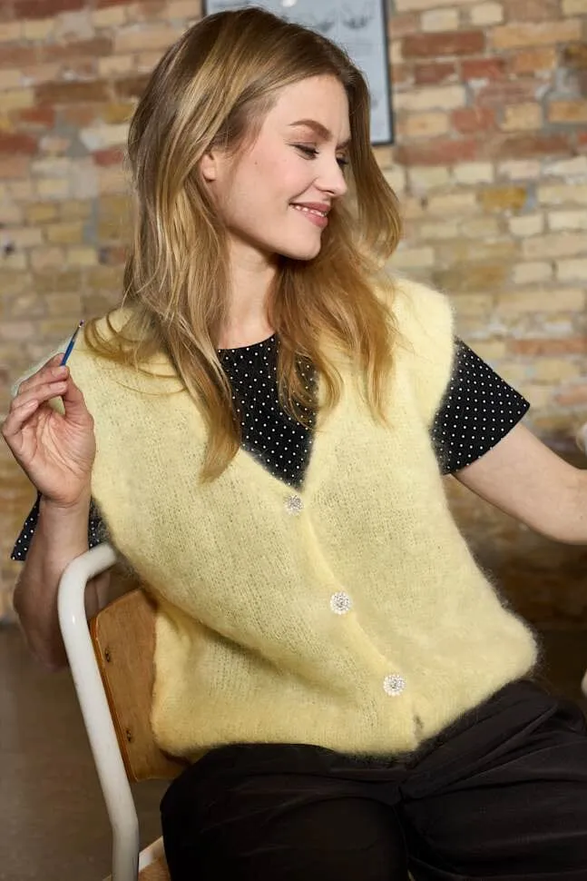 Black Colour - Bcbjoerk Knit Vest 1250 - Lt. Yellow