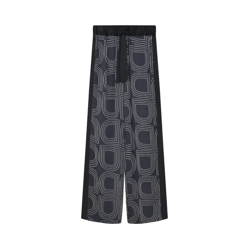 Posey - Black