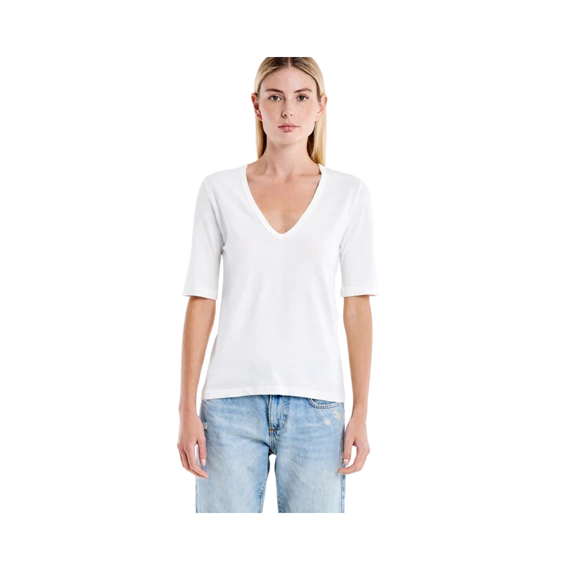 Basic V-Neck T-Shirt - A Naturale