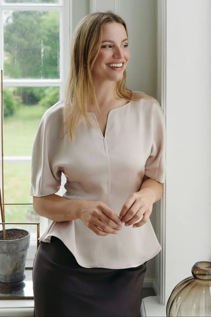 Neo Noir - Josine Heavy Sateen Blouse 169713 - 720 - Champagne
