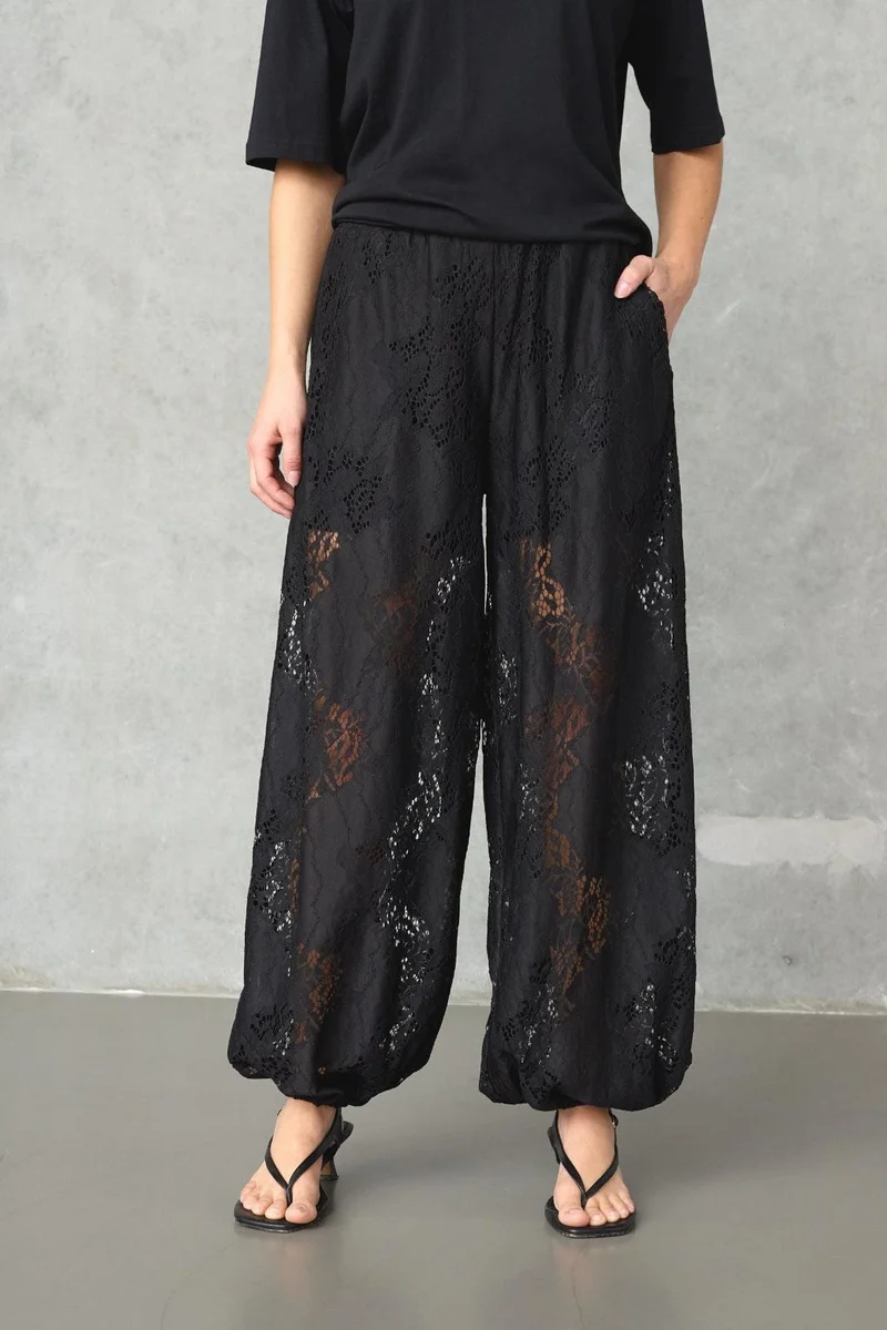 Love & Divine - Love1525 19782 - 000 - Black