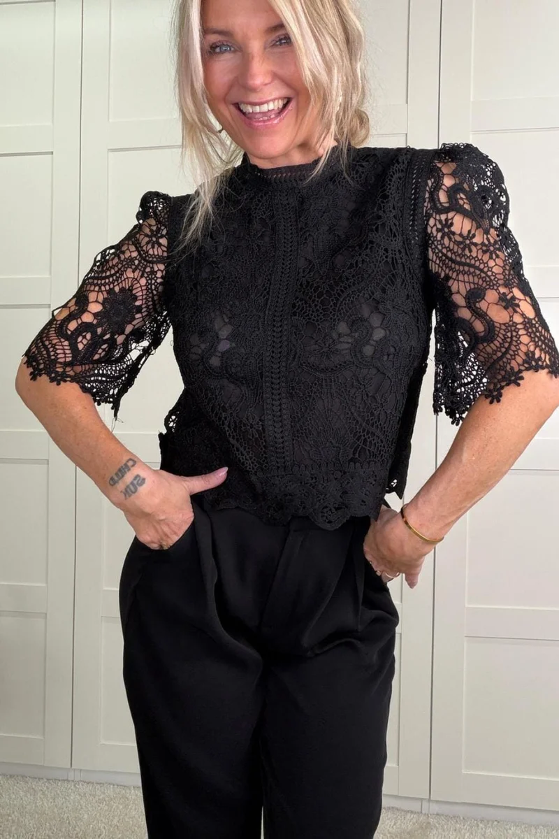 A-bee - Brielle Blouse - Black