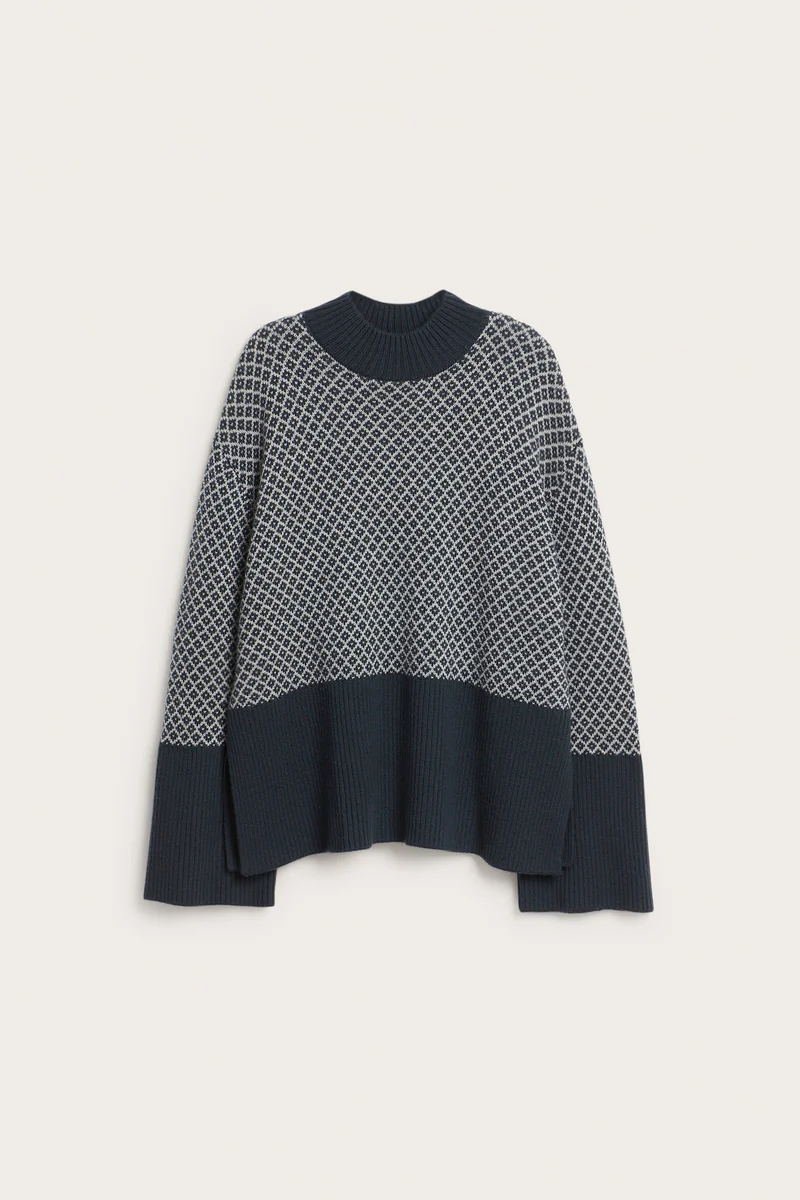 Women's blue knitted wool jumper