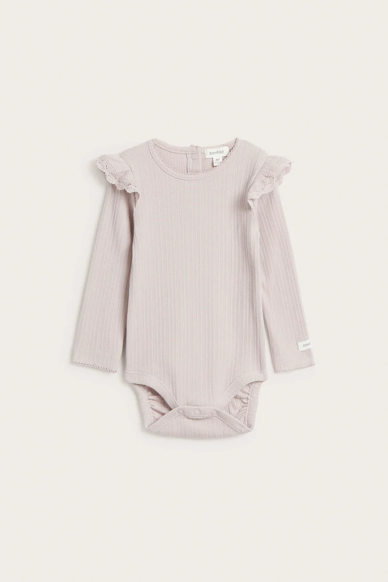 Baby lilac bodysuit with ruffles