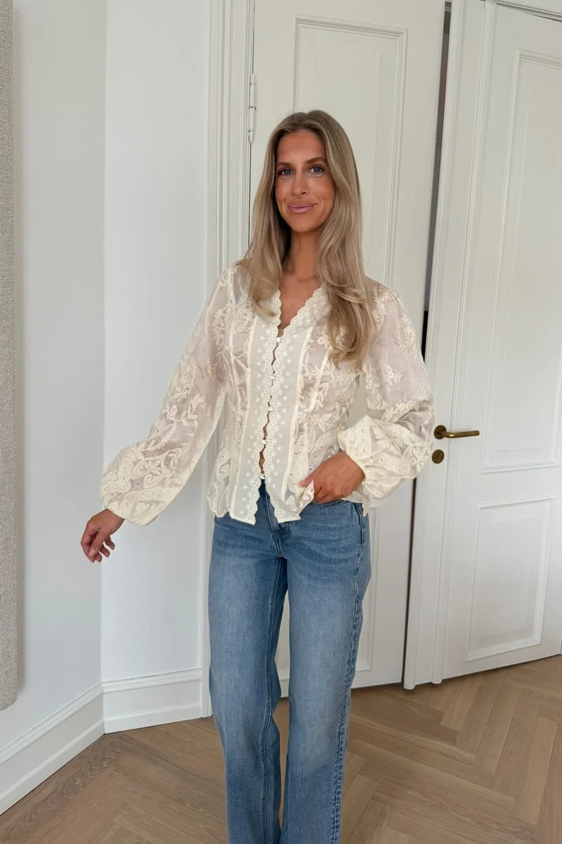 BYIC - Hazelic Shirt A25184 - Vintage Off White Lace