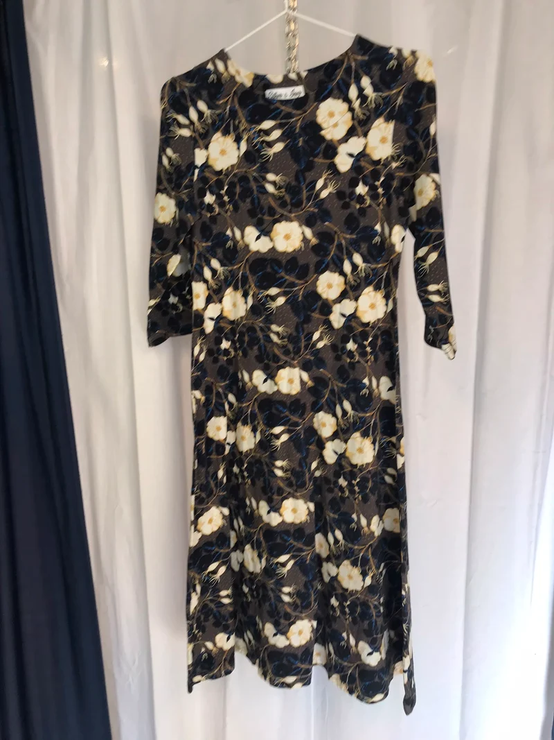 Secondhand: Signe - 40s Flower grey - S