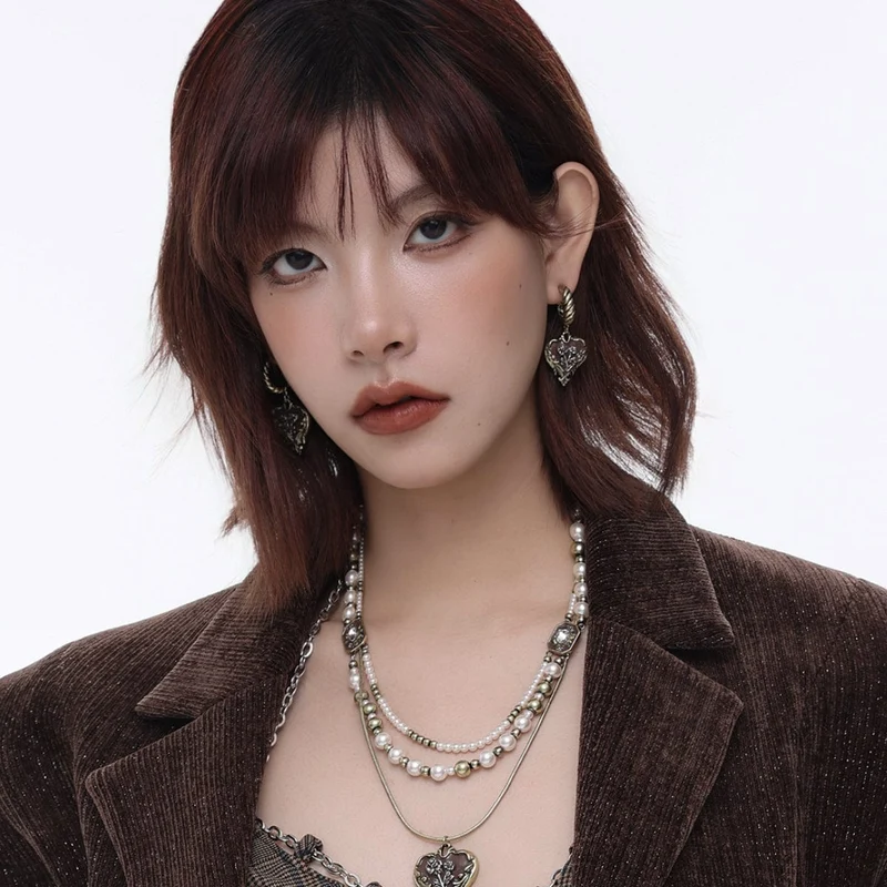 Kvinnors Punk Heart Rose Distressed örhängen